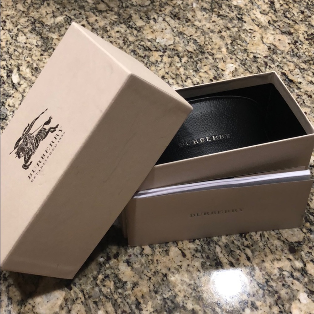 Unisex Burberry Sunglasses